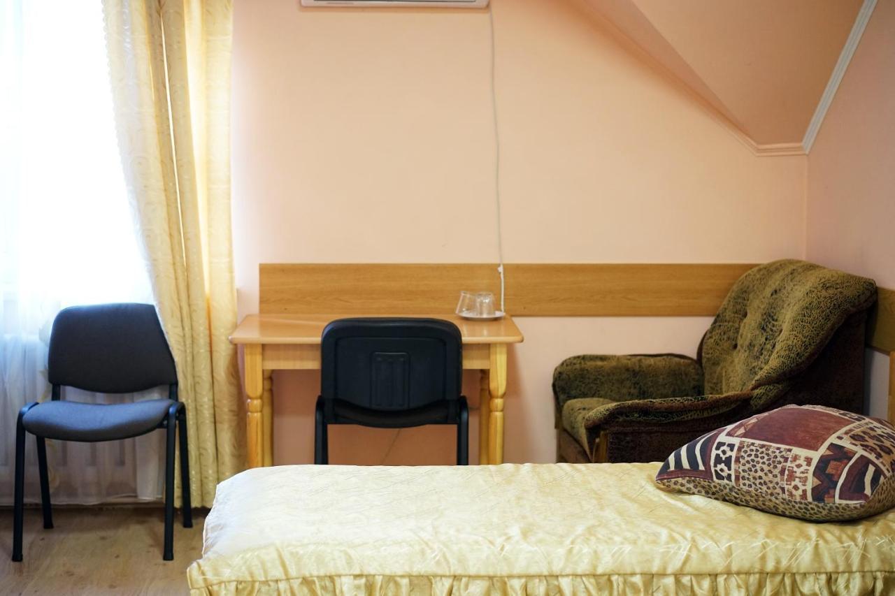 Comfort Hotel Chervonograd Exterior foto
