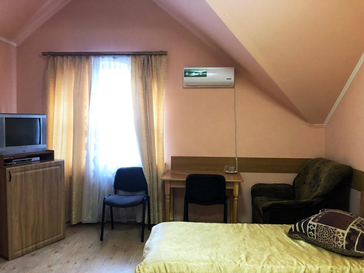 Comfort Hotel Chervonograd Exterior foto